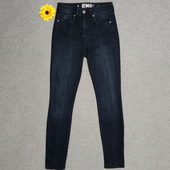 Skinny Jeans are BACK In-Fashion❗️ 2025 Trend Predictions are IN❗️Shop NOW❗️ - Picture 5 of 9